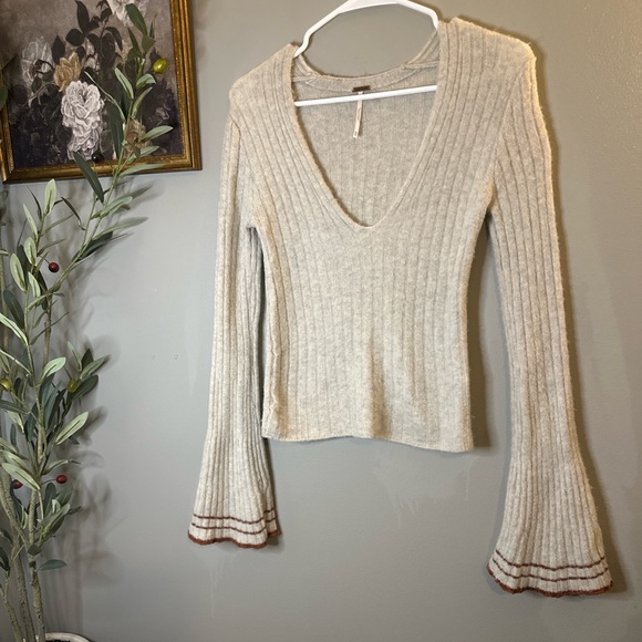 Free People Yak Wool Blend Ribbed Bell Sleeve Sweater XS Boho Balletcore Fitted - Picture 2 of 7